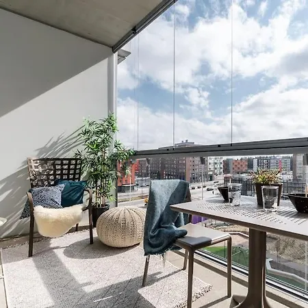 Apartment New Blue Near Helsinki Airport In Kivistoe